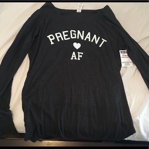 Charcoal gray maternity “Pregnant AF” shirt NWT